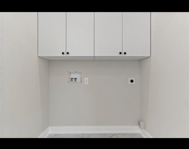 Building Photo - 5810 Hudson St