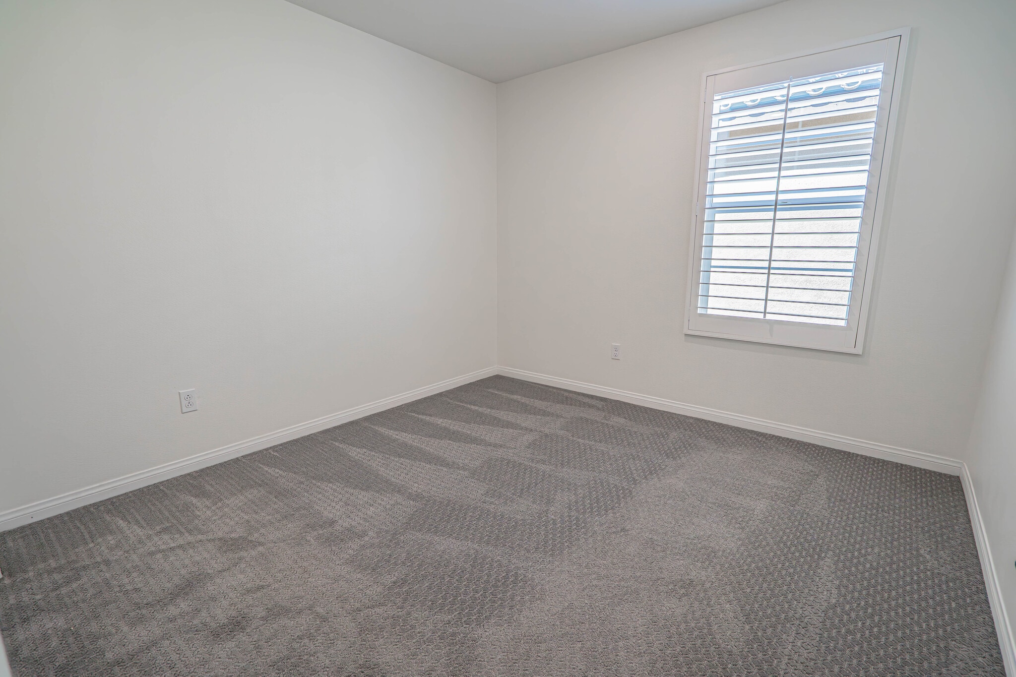 Building Photo - 17047 Zion Dr