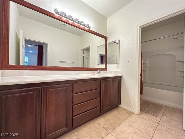 Building Photo - 5553 Fairmeade Way