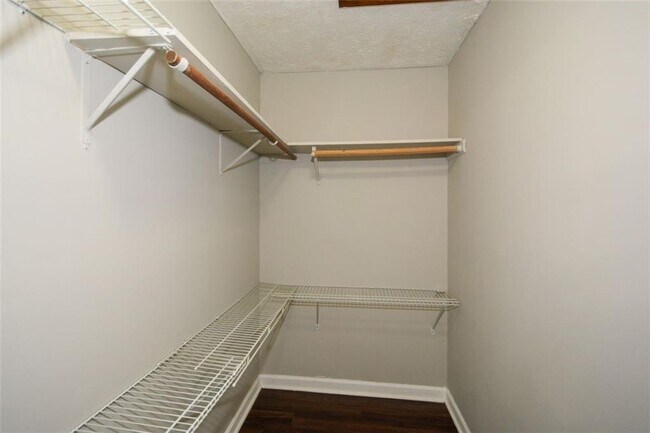 Building Photo - 4544 Coopers Creek Pl SE