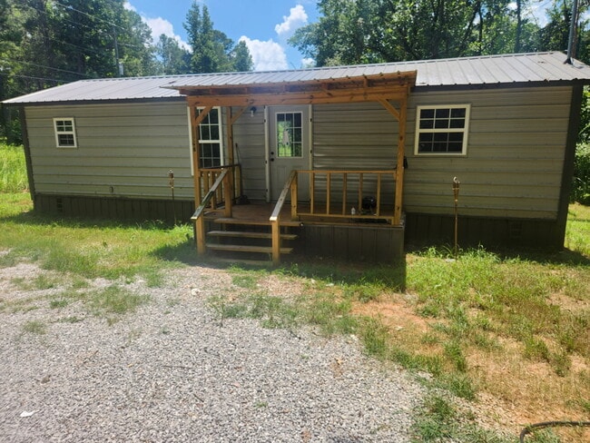 Building Photo - 10827 MS-15