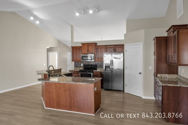 Building Photo - 9990 Hallsford Dr