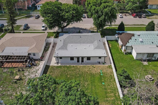Building Photo - 2255 NE 173rd St