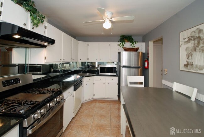 Building Photo - 1101 Stony Brook Way