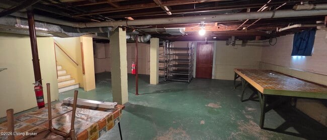 Building Photo - 3814 Taylorsville Rd