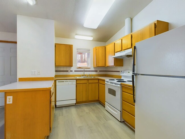 Primary Photo - 604 2nd St
