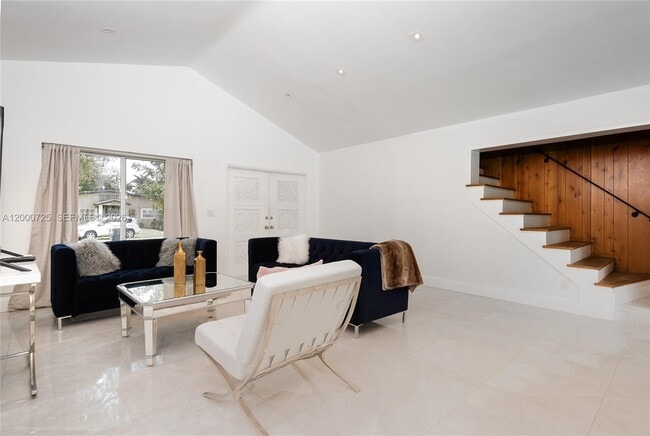 Building Photo - 2555 NE 202nd St