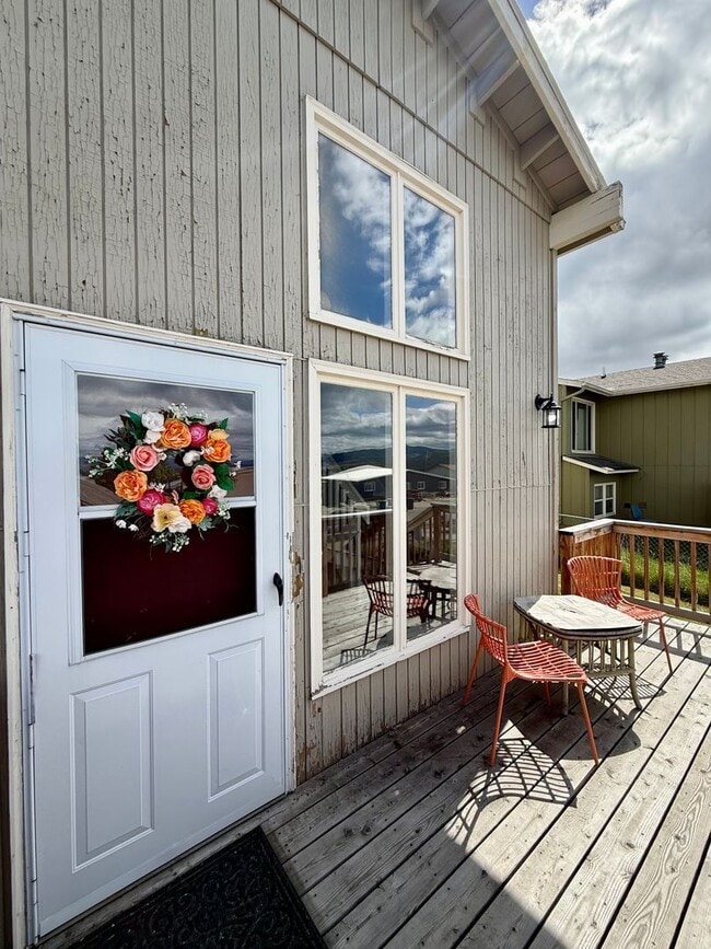 Building Photo - 2311/2313 W Foothills Drive