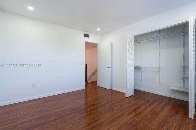 Building Photo - 4600 SW 67th Ave