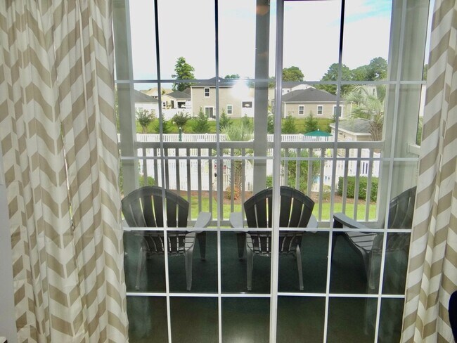 Building Photo - Seasonal Rental Available 11/25/24-4/30/25 Wifi/Cable/Water/Electric Included