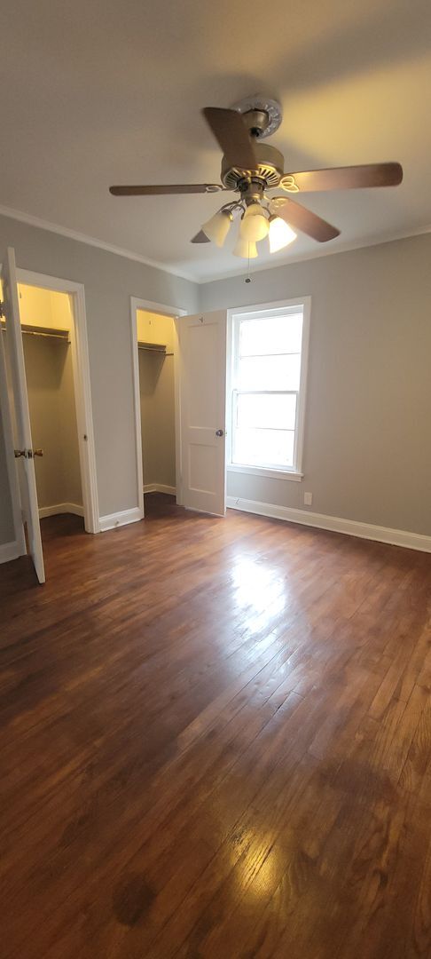 Building Photo - Beautiful 3 bedroom/1.5 bathroom house wit...