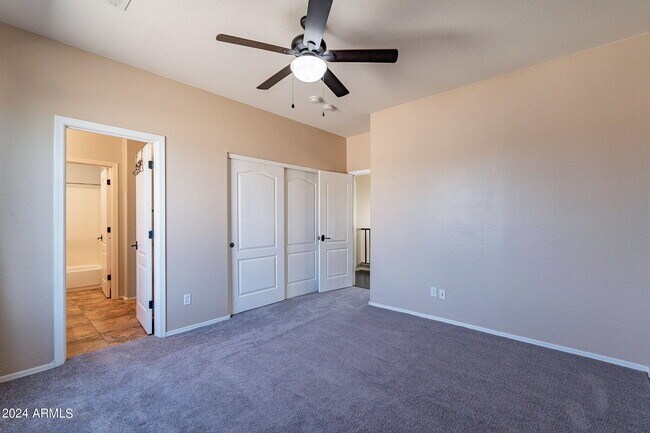 Building Photo - 6922 S Black Hills Way