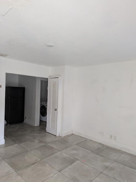 Building Photo - 741 NW 3rd Ave