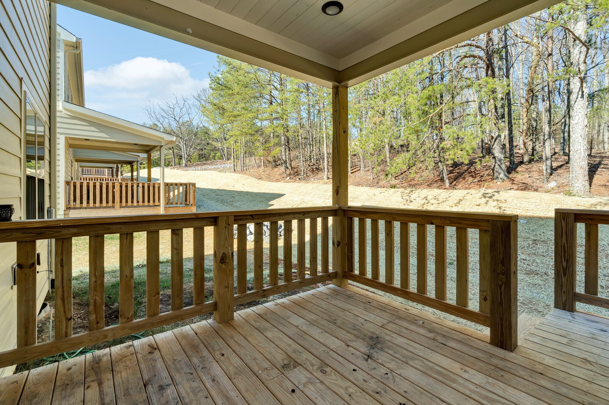 Building Photo - 353 Hungry Hollow Rd SE