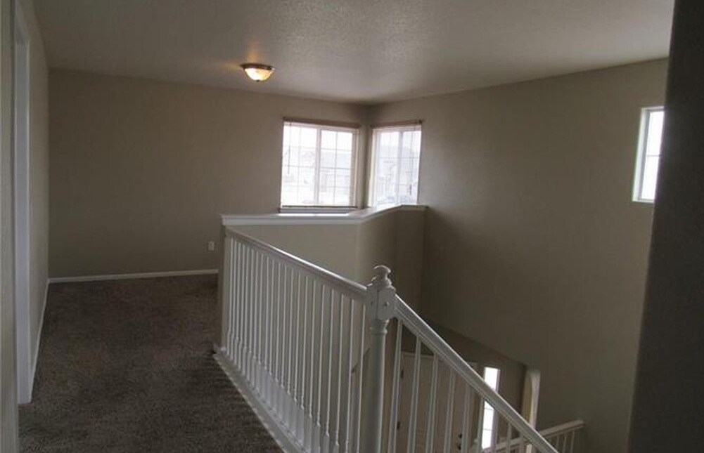 Upper level loft. - 7334 Pearly Heath Rd