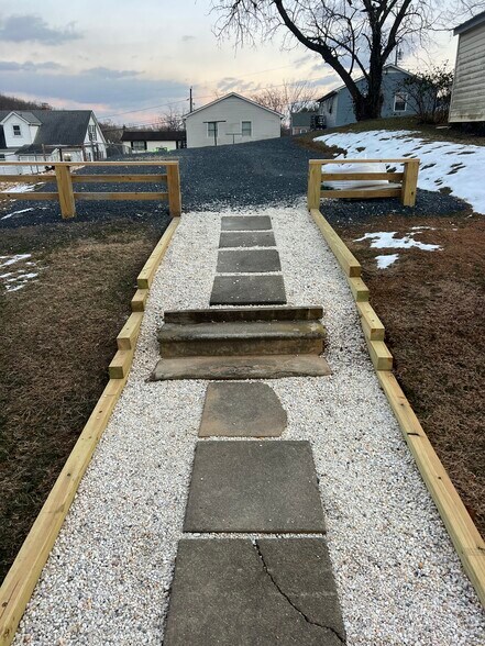 Building Photo - 635 D St