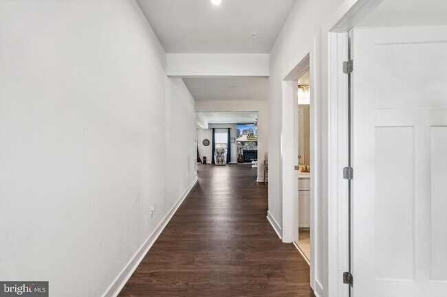 Building Photo - 11281 Wheeler Ridge Dr