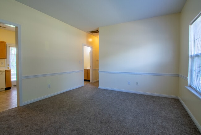 Livingroom - Sugar Creek Apartments