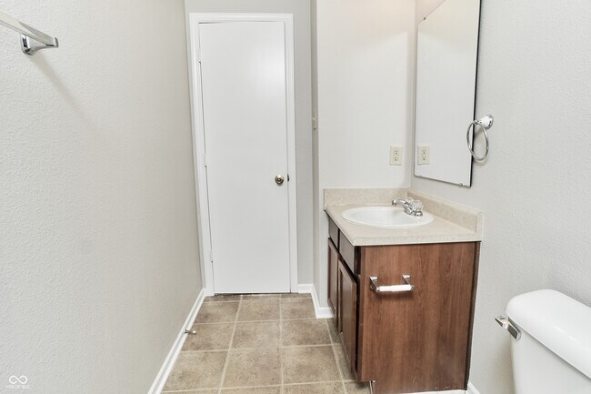 Building Photo - 14169 Clapboard Dr