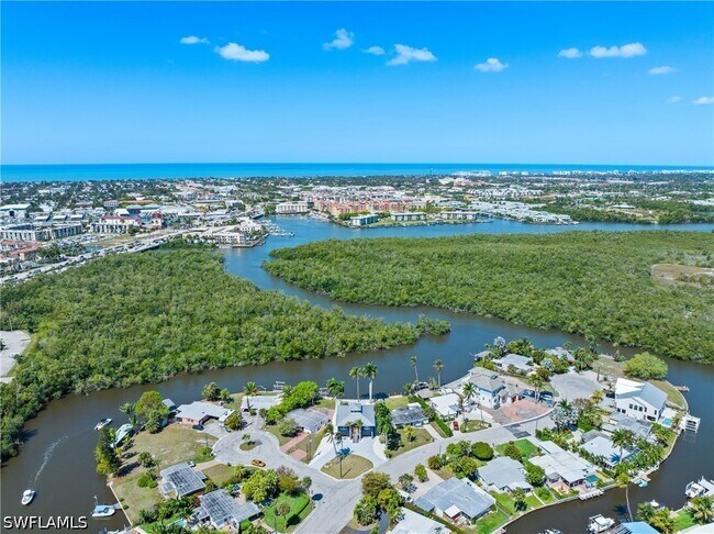 Building Photo - 1836 Harbor Ln