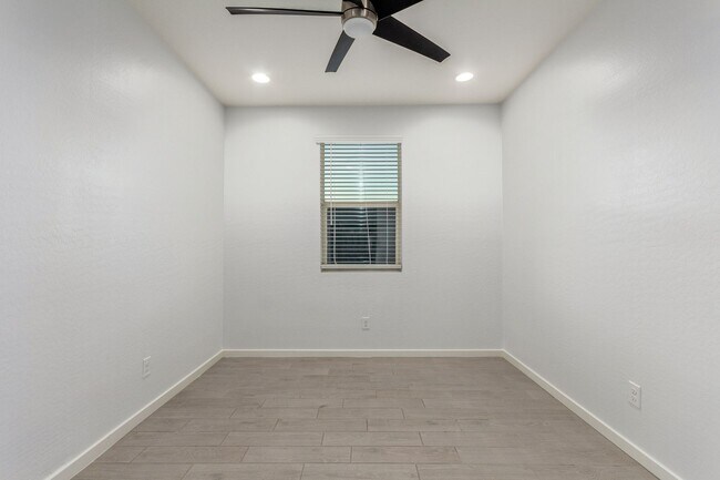 Building Photo - Stylish Living Near Queen Creek – Welcome ...