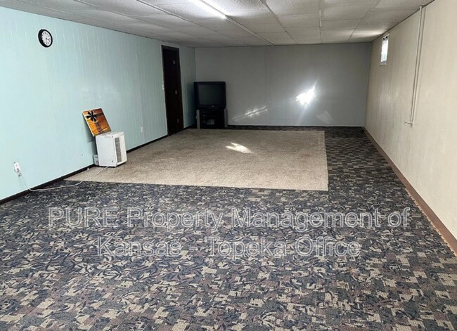 Building Photo - 5216 SW 33rd St