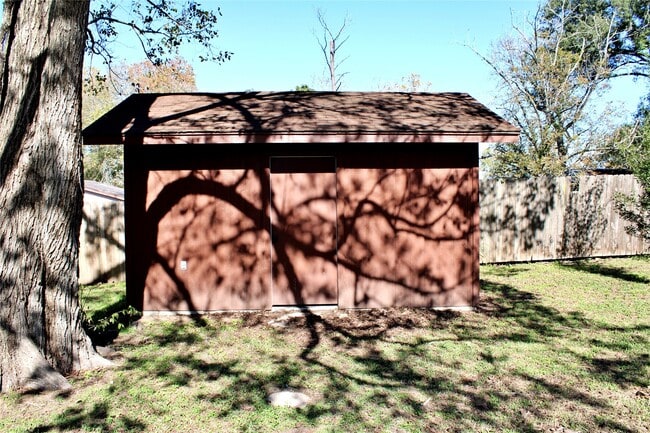 Building Photo - 1126 Jackson St