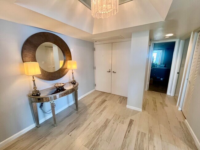 Building Photo - 5550 N Ocean Dr