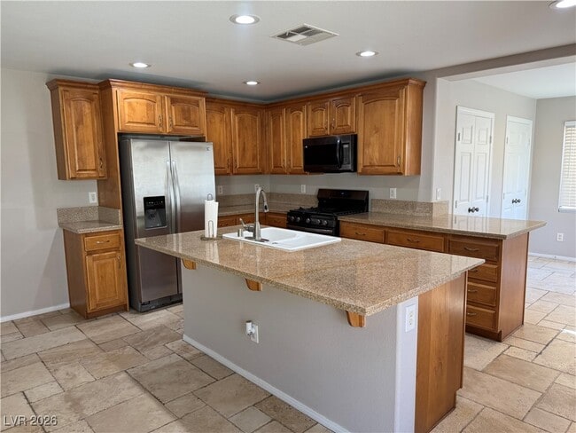 Building Photo - 9275 Cazador St