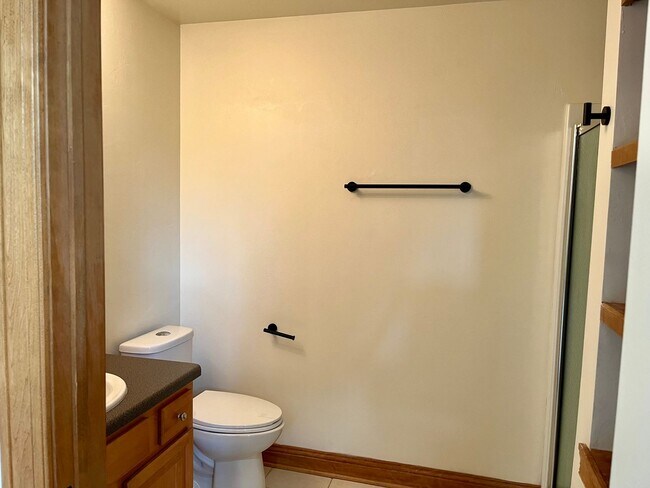 Building Photo - Luxurious Home in Legend of Bristlecomb