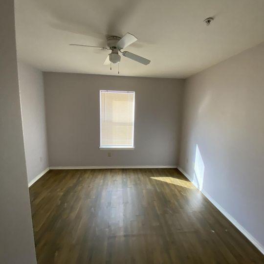 Building Photo - 403 N 48th St