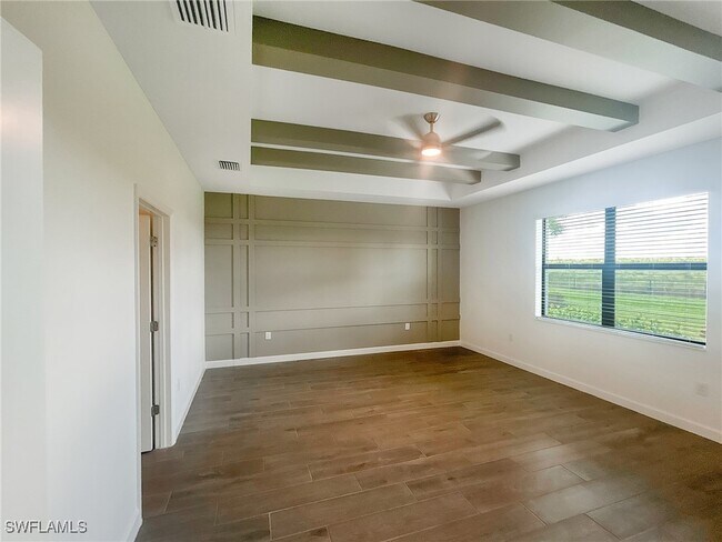 Building Photo - 20989 Napa Lp