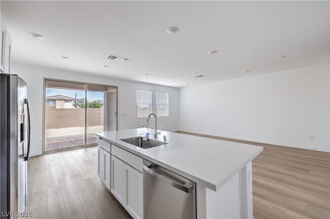 Building Photo - 11804 Waterbird Ave