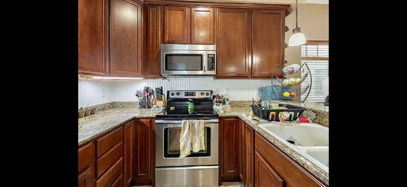 Building Photo - 1716 SE Softwood Way