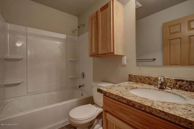 Building Photo - 1121 E Dellwood St