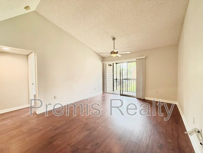 Building Photo - 2500 Winding Creek Blvd