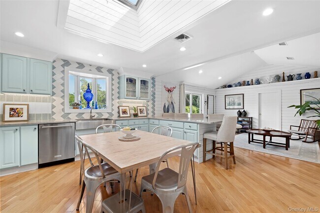 Building Photo - 38 Liberty St