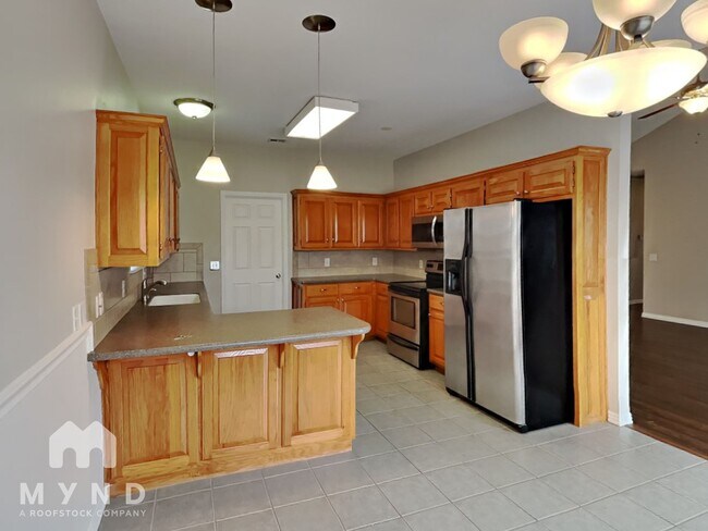 Building Photo - 214 Blake Dr