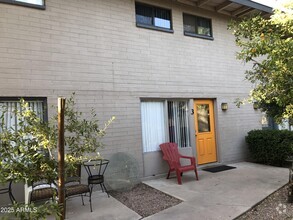 Building Photo - 2015 S Granada Dr