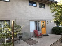 Building Photo - 2015 S Granada Dr