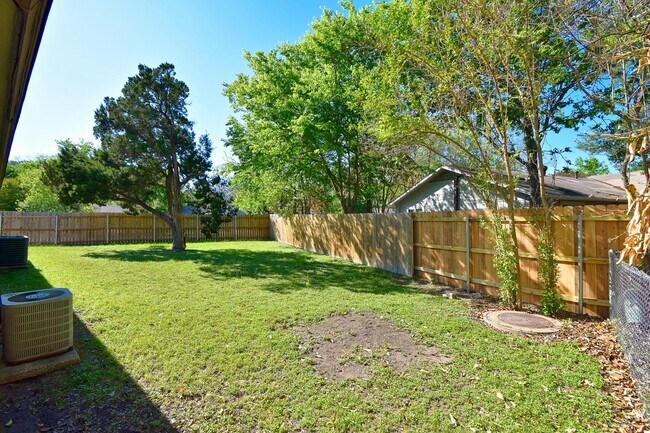 Building Photo - 5936 Cherry Loop