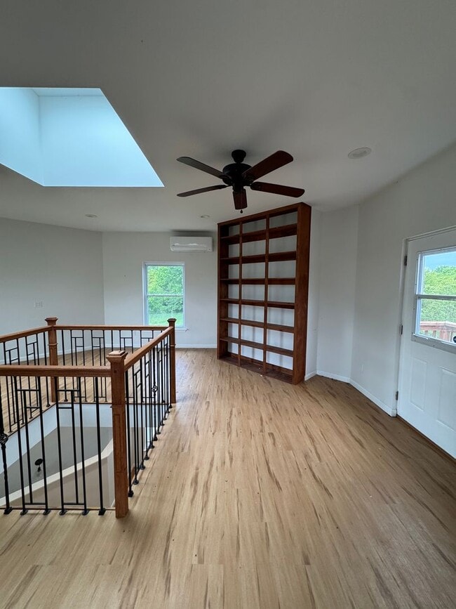 Building Photo - 2 Bed 1 Bath home in the country