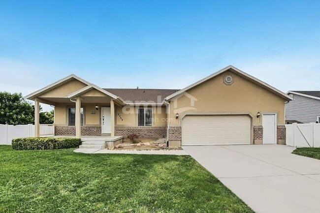 Building Photo - 2530 Cimmaron Dr
