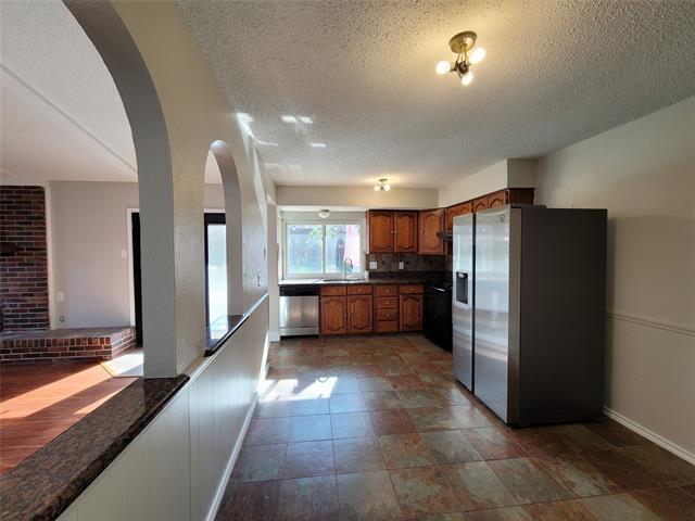 Building Photo - 3516 Wildwood Cir