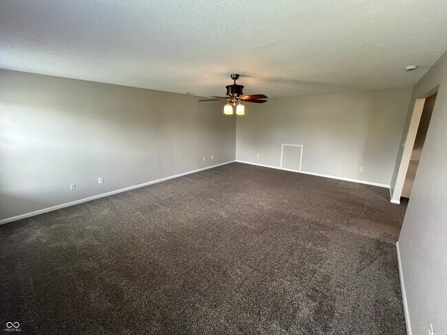 Building Photo - 10896 Riverwood Blvd