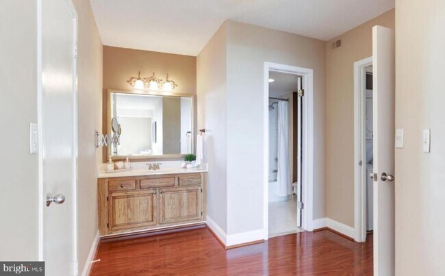 Primary Photo - 5505 Seminary Rd