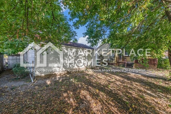 Building Photo - 11108 Studebaker Ave