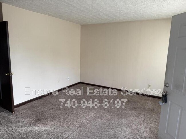 Building Photo - 1248 Green Valley Dr
