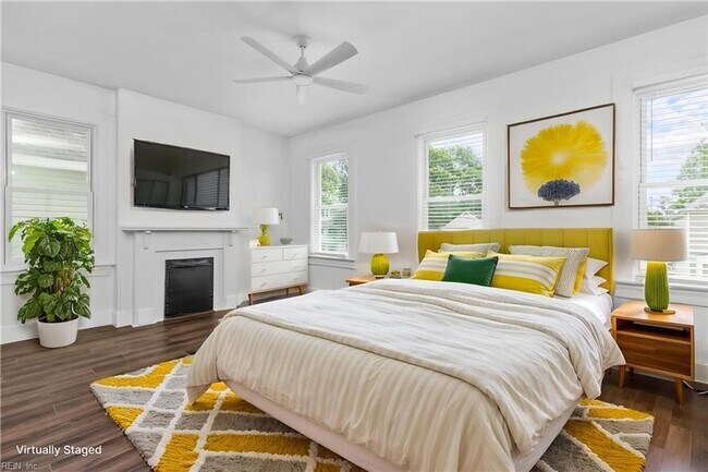 Building Photo - Where Vintage Vibes Meet Modern Mojo—Rent This Rare Historic 4BR/2BA Duplex in Norfolk’s Park Place