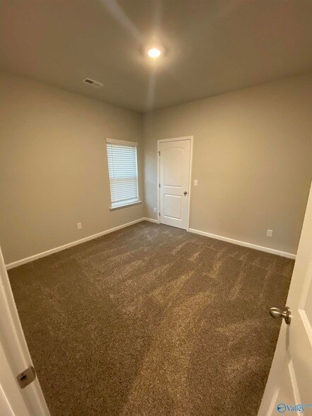 Building Photo - 14980 Westmeade Ln